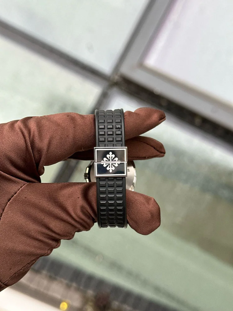 Luce Original Diamonds Box & Papers 2006